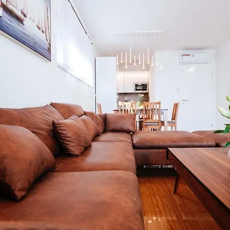Apartment Isabela Prague With Front *