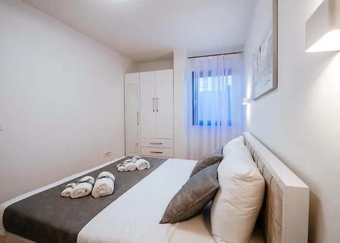 Apartman Isabela Prague With Front *