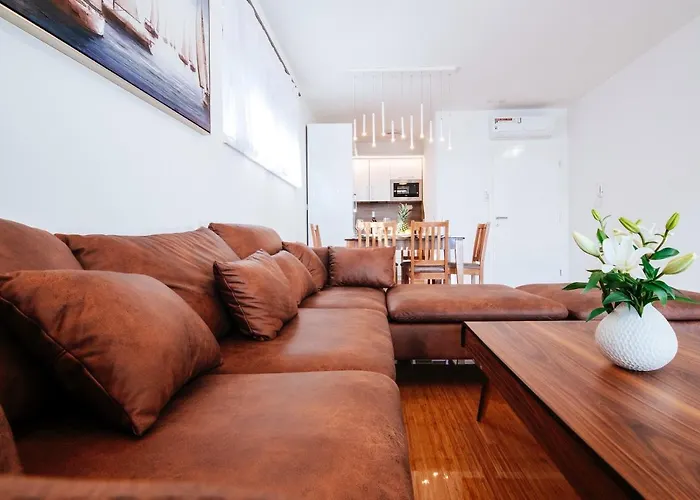 Apartman Isabela Prague With Front *